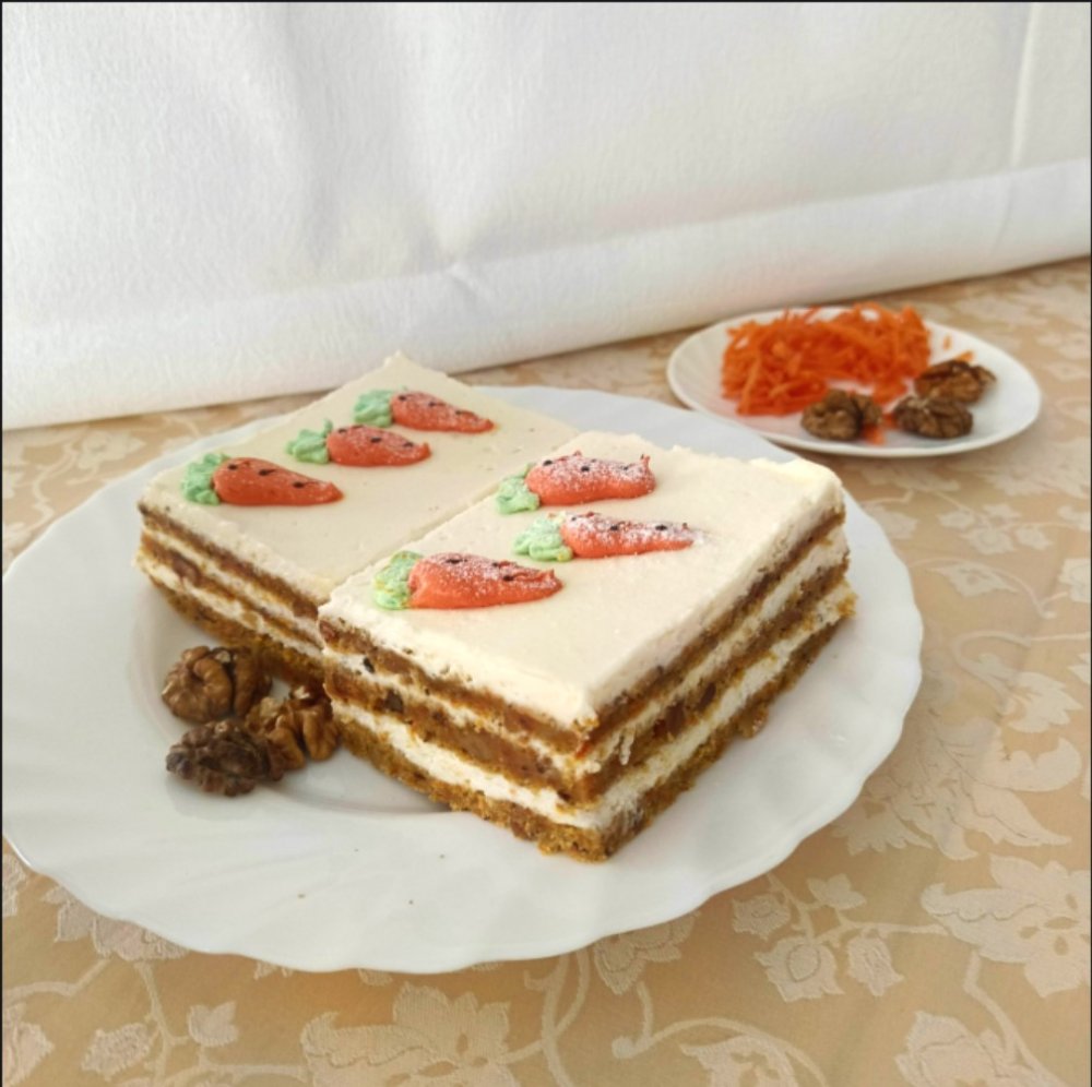 Пирожное «МОРКОВНОЕ С ОРЕХАМИ», весовое
